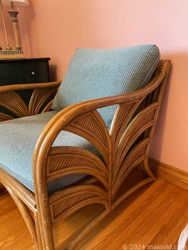 MaxSold Auction: This online auction features Evesham tableware, Royal Doulton figurines, glass coffee table, antique cranberry glass, wicker furniture, area rug & runners, teacup/saucer sets, art glass, wine jugs, patio furniture, exercise equipment, small kitchen appliances, costume jewelry, men’s & women’s shoes & clothing, Ikea wardrobe system, Tiffany-style lamp, fabric, desk, decanter set, and much, much, more!!