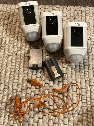 MaxSold Auction: This online auction features a trek racing bike, kid\'s keyboard, jewelry units, lamp, Ring security cameras, linens, kitchenware, electric heater, office supplies, children’s ukulele, Denver guitar, Asian charger, art glass, clothing, accessories and much more!