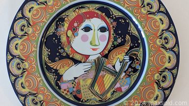 MaxSold Auction: This online auction features furniture such as a mid-century Brutalist armoire, MCM molded plastic swivel chair, George Nelson office desk, English Regency table, teak dining chairs, Alar tubular stools, Gio Ponto ladderback chairs and others, Lomonosov porcelain giraffe, mid-century candleholders, vintage fondue pot, candles, Lampadari Reggiani arc lamp and other lighting items, Nintendo Famicom, ceramics, wall art, Shark sewing machine, binoculars, Rosenthal ‘Cupola’ cups, mid-century pottery, Mikasa dishware, clamps and much more!