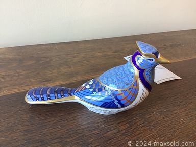 MaxSold Auction: This online auction features Persian rugs, antique piano, vintage chandeliers, collectible money, gold rings, Spode dishes, vinyl records, vintage jewelry, antique secretary desk, sterling spoons, Toby jug, Tom Thomson print, studio pottery, antique concertina, vintage men’s clothing, antique wicker chair, antique camel back sofa, decanters, teacup/saucer sets, vintage oil lamp, Carnival glass, antique bed, hand tools, small kitchen appliances, cranberry glass, vintage books and much more!