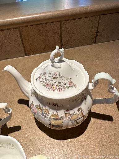 MaxSold Auction: This online auction features furniture such as a coffee table, wooden dining table, wall units, chairs, dresser, entrance table, queen bed, wall art, pottery, linens, clothing, containers, wall art, small kitchen appliances, kitchenware, Aynsley, Paragon and other china, Brio train set, decor, Wedgwood, books, seasonal decor, Danby refrigerator, bags, lamps, tackle box, tools, hardware, cleaning tools, Mobifoto ring light, kimono, Simoniz power washer and much more!