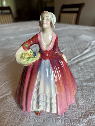 MaxSold Auction: This online auction features area rugs, Boyd’s Bears figurines, Royal Doulton figurines, cranberry glass, electric fireplace, glass table, small kitchen appliances, TV, four poster bed frame, desks, pine furniture, CDs, horse collection, collector plates, pipes, exercise equipment, day bed, hand tools, yard tools, yard art, patio furniture, and much, much, more!!!