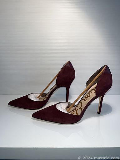 MaxSold Auction: This online auction features items such as Sam Edelman shoes, Nine West shoes, Franco Sarto shoes, Steve Madden shoes, UGG shoes, Donald Pliner shoes, Ciabatta boots, Saucony shoes, Clarks, Bonanza boots, Naturalizer shoes, Eyeglass frames and more!