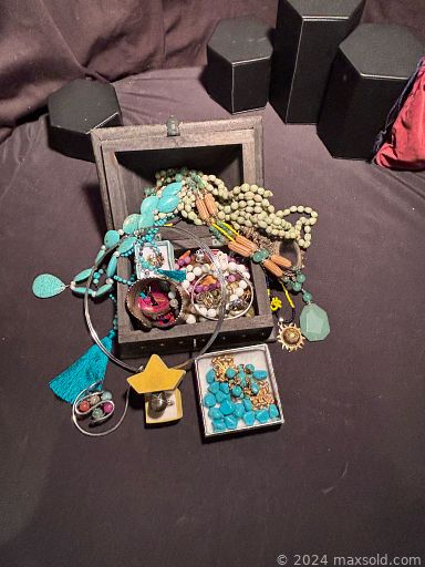 Auction 107612 (1 of 4)