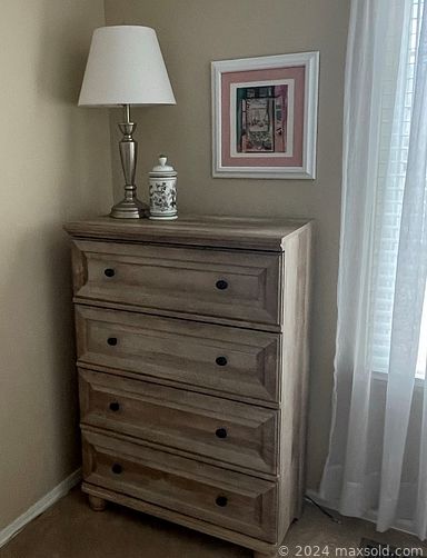 MaxSold Auction: This online auction features small kitchen appliances, butcher block cart, bedroom furniture, metal room divider, vacuums, area rug, yard tools and much more!