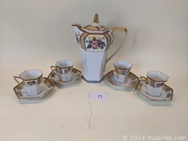 MaxSold Auction: This online auction features sterling silver, Victorian glassware, Noritake china, Limoges, Pyrex, Lefton, Artley flute, vintage thermoses and much more!