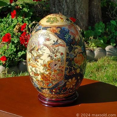 MaxSold Auction: This online auction features cameras & accessories, area rug, Royal collectibles, comics, vintage books, board games, collector\'s lunch boxes, power tools, costume jewelry, DVDs, vinyl records, projector lamp, copy machine, Matador bongos, sports trading cards, collectors plates, Toby jug and much more!