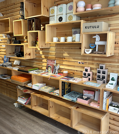 MaxSold Auction: This online auction features professional shelving systems, office supplies, vintage spotlight lamp, Muji slippers, vintage fireplace, printer,  small kitchen appliances, new retail shipping supplies, hardware, office supplies, sewing machine, pennants, vanity mirrors, and much, much, more!!