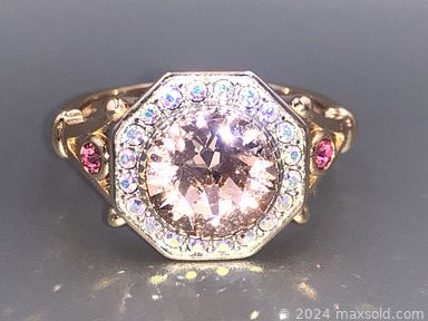 MaxSold Auction: This online auction features gemstone jewelry, sterling silver jewelry, costume jewelry, cloisonné bracelets, coins, watches, silver brush & mirror, jade bangles, jade carvings and much more!