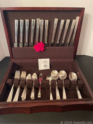 MaxSold Auction: This online auction features Remington sculptures, vintage Asian figurines, pear collection, wood carvings, rocking chairs, Royal Copenhagen figures, Royal Doulton figurines, glass art, Asian screen, Imari dishware, carpet runners, roll-top desk, decorative plates, metal toys, and much more!