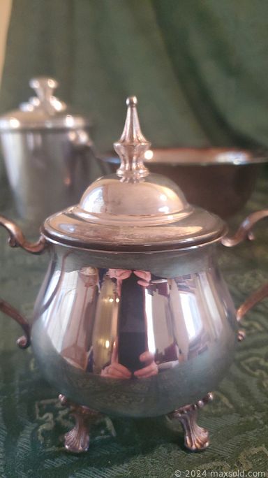 MaxSold Auction: This online auction features small kitchen appliances, butcher block cart, bedroom furniture, metal room divider, vacuums, area rug, yard tools and much more!