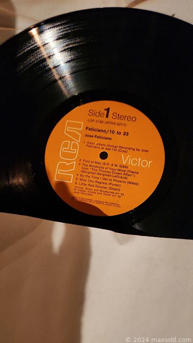 MaxSold Auction: This online auction includes seasonal decor, bedding, clothing, accessories, costume jewelry, garden tools, garden supplies, planters, CD racks, kitchenware, small kitchen appliances, brassware, electronics, lamps, party decor, outdoor furniture, vinyl records, cushions and much more!