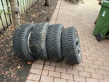 MaxSold Auction: This online auction features fitness gear, art pottery, small kitchen appliances, Kundo clock, Blue Willow dishes, snow tires, patio furniture, sofa bed, vintage writers desk, elliptical, printer, Shark vacuums, craft supplies, and much, much, more!!