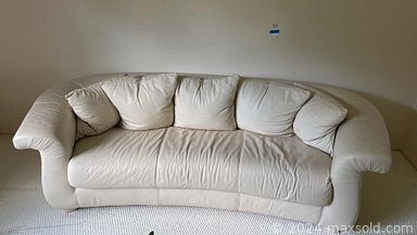 MaxSold Auction: This online auction features items such as Chairs, Table, Deck Box, Watering Can,  Dresser, Chairs, Recliner, Ottoman, Sports Rack, Golf Balls, Golf Caddies, Floor Lamp, End Table, Camera Bag, Candle, CDs, Rack, Electrics, Shelf, Rocking Chair, Décor and much more!