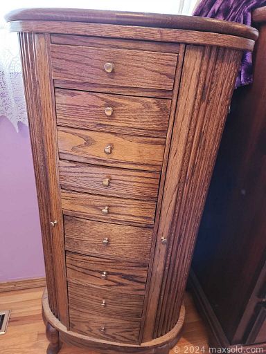 Auction 108129 (2 of 4)