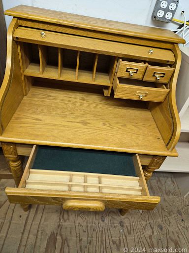 Auction 106788 (1 of 4)