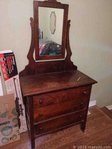 Auction 114632 (1 of 4)