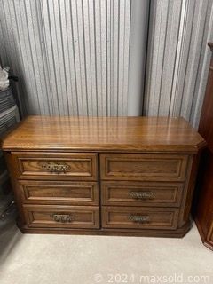 Auction 109294 (1 of 4)