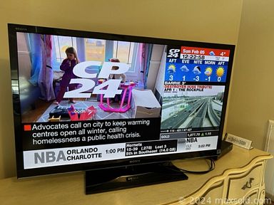 MaxSold Auction: This online auction features a 1960s Arborite table, Sony TV, vintage side chair, adjustable walker, 1960s clothes hamper, vintage cat print, vintage signed Royal Doulton plate, AirGi wheelchair, bedspreads, pillows, linens, smoked glass cabinet and much more!