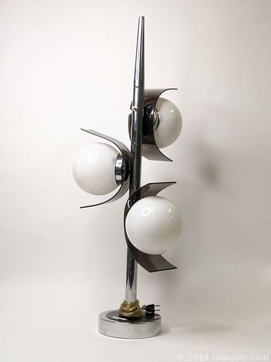 MaxSold Auction: This online auction features vintage exercise equipment, MCM-Style armchair, vintage furniture, vanity mirrors, children’s books, throw rugs, snow pants, men’s & women’s clothing, sports trading cards, video games, graphic novels, comics, decanter, beer taps, vintage clocks, stamps, art supplies, sake bottles, sewing machine, power & hand tools, and much, much, more!!!