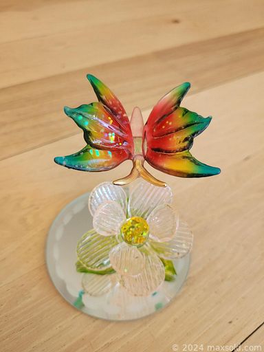 MaxSold Auction: This online auction features art glass, Star Wars collectible, VHS movies, stamps, puzzles, vintage ceramic figures, mantle clocks and much more!