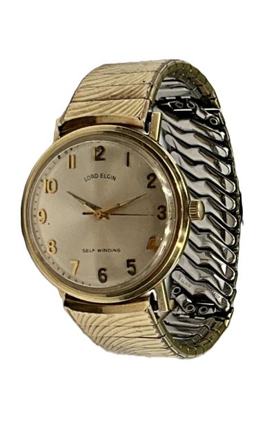 MaxSold Auction: This online auction features watches, loose gemstones, banknotes, coins, MCM banquette, antique steamer trunk, area rug, Victrola phonograph, Limoges boxes, botanical prints, wooden sculptures, minerals, salt cellar collection, vintage jugs, brass collectibles, antique slag glass lamp, vintage advertising ashtrays & pitchers, cloisonne vases, framed engravings,  teacup/saucer sets, Hozelton sculptures, patio furniture, vintage toys, soapstone carvings, gold, silver, & costume jewelry, snuff bottle, antique wool winder, Royal Doulton figurines, and much, much, more!!!