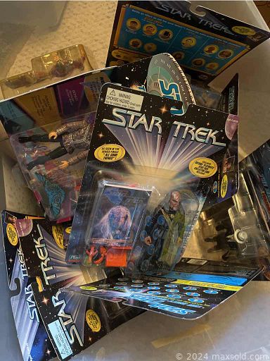 MaxSold Auction: This online auction includes 14k gold and sterling silver jewelry, Star Trek collectibles, vintage comics, 40” Samsung TV, furniture such as kitchen chairs, MCM chair, end table, MCM dressers and leather recliner, holiday decor, NES console, costume jewelry, DVDs, CDs, Sony stereo, power tools, yard tools, and much more!