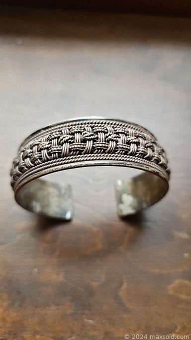 MaxSold Auction: This online auction features original framed art, 18k gold and sterling silver jewelry, signed art pottery, vintage perfume bottles, music memorabilia, furniture such as antique washstand, MCM dressers, wood cabinet, and MCM teak dining table and chairs, porcelain, small appliances, Lilliput hats and much more!