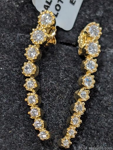 MaxSold Auction: This online auction features lab diamond jewelry, moissanite ring, silver jewelry, silver beads, coins, and loose gemstones such as sapphires, moonstones, tanzanites, topaz, quartz, black diamonds, emeralds, tourmalines, peridots, and much, much, more!