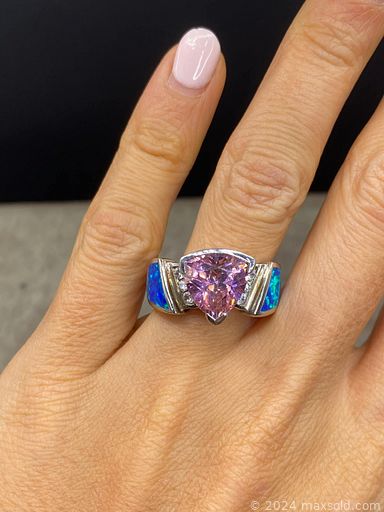 MaxSold Auction: This online auction includes jewelry such as rings, necklaces, bracelets and more!