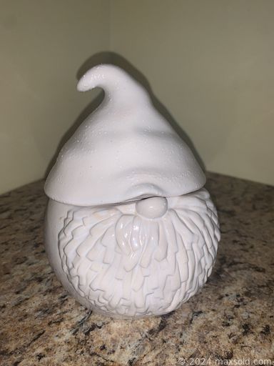 MaxSold Auction: This online auction features a Farmhouse nightstand, Martha Stewart patio set, drop leaf table, octagon mirror, lamps, sewing machine, flatware, cutlery, costume jewelry, hand-painted English tea pot, cleaning supplies, leaf blower, tools and much more!