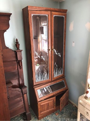 MaxSold Auction: This online auction features furniture such as tables, Bassett chest of drawers, dining table, sideboard, shelving units, dressers, barrister bookcase, bed frame and others, propane grill, model train cars, Commodore 64, printer and other office supplies, toys, board games, Pfaff sewing machine, lamps, Ball mason jars, Craftsman lawnmower, Wedgwood plates, Christmas plates, kitchenware, small kitchen appliances, Xterra metal detector, toolboxes, space photos and much more!