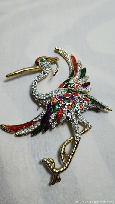 MaxSold Auction: This online auction includes antique diamond rings, diamond bracelets, earrings, pendants, sterling silver necklaces, pearl bracelets, Rose Quartz necklaces, earrings, rings, trinkets, Swiss army tool, coins, pins, amethyst jewelry and more!