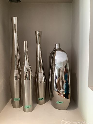 MaxSold Auction: This online auction features small kitchen appliances, statement wall art, art pottery, guitar, area rug, mirrored table, tub chairs, art glass, metal vases, Franklin heirloom dolls, Disney collectibles, sewing machine, desk & chair, TV, garden pots, antique writing desk, exercise equipment, wicker furniture, and more!