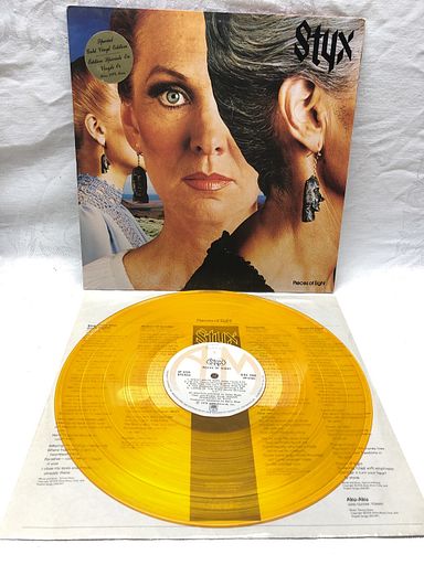 MaxSold Auction: This online auction features vinyl records, stereo components, VR glasses, music cassettes, art supplies, video games, laptops, bike, cameras & accessories, board games, comic, toys, coins, costume jewelry, stainless steel rings, vintage books, Royals collectibles, vintage sports ephemera, sports trading cards, and much, much, more!!