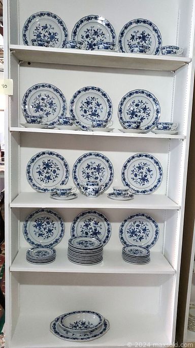 MaxSold Auction: This online auction features Symco Blue Chatham china, vintage art glass, vintage Lenox tea set, Imari planter, vintage Chinese lamp, Aysnley china, Star Trek model kit and other Star Trek memorabilia, Star Wars memorabilia, trading cards, Reed & Barton ornaments, Batman items, costume jewelry, Barbie dolls, vintage handkerchiefs, wall art and much more!