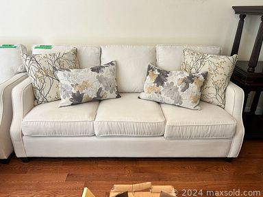 Auction 109546 (1 of 4)