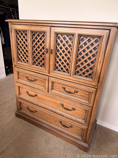 Auction 110365 (1 of 4)