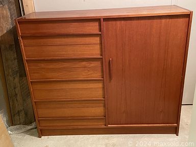 MaxSold Auction: This online auction features teak furniture, printer, desk & chair, TV, exercise equipment, wine fridge, area rugs, sectional couch, collector plates, Hugo Quattrocchi ceramics, art pottery, table lamps, patio furniture, antique furniture, mini crystal animals, Bunnykins, portable island, and much more!!