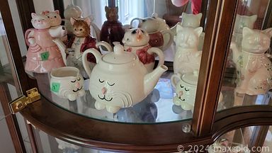 MaxSold Auction: This online auction features jewelry, artwork, furniture, electronics, clocks, lamps, garden swing, phones, grandfathers clock, Christmas decor, cookware, bakeware, kitchenware, Pottery, stained glass, Royal Doulton, Evesham, safe, glassware, teacups, flatwares, sewing machine, table linens, TV, CDs, books, winter coats, records, figures, beddings, coffee maker, clothes, luggage, workbench, tools, hardware, toys, gardening tools, wheelbarrows and much more!