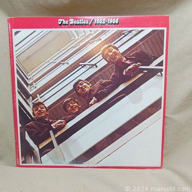 MaxSold Auction: This online auction features comics and vinyl records & cassettes by such artists as The Beatles, Santana, Bob Hope, Deep Purple, Moody Blues, Kiss, Led Zeppelin and much more!