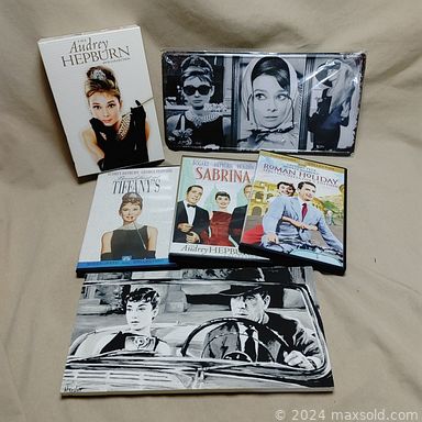 MaxSold Auction: This online auction features cameras & accessories, area rug, Royal collectibles, comics, vintage books, board games, collector\'s lunch boxes, power tools, costume jewelry, DVDs, vinyl records, projector lamp, copy machine, Matador bongos, sports trading cards, collectors plates, Toby jug and much more!