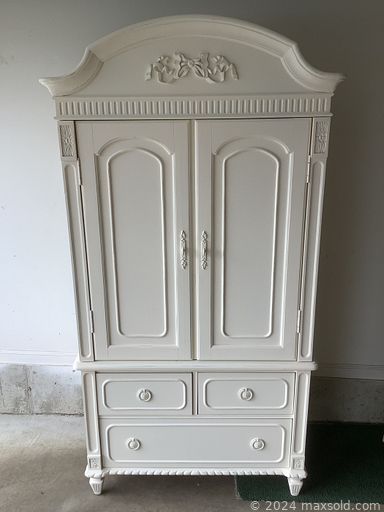 MaxSold Auction: This online auction includes sterling silver, collectibles such as Waterford, Lenox, Goebel and Swarovski, furniture such as cherry dining chairs, cherry dining table, side tables, Ethan Allen sectional, media center and antique washstand, small kitchen appliances, Stiffel lamps, framed art, Harmon golf GPS, Weber grill, 45” Sony TV, garden tools, and much more!