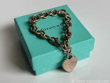 Auction 106278 (1 of 4)