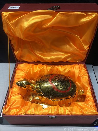 MaxSold Auction: This online auction features Mikasa crystal, glassware, Paragon and other tea cups, vintage cameras, Bose speakers, Yamaha receiver, Henry Ripplinger and other wall art, Blue Jays figures and other collectibles, Fisher Price kids exercise bike, accessories, comic books, music CDs, Elder Scrolls anthology and other games, 5 element pagoda, vintage snowman kit, embroidered prints, Pakcan dummy, Lego figures, die-cast Lamborghini, vintage repair books, brass items and much more!