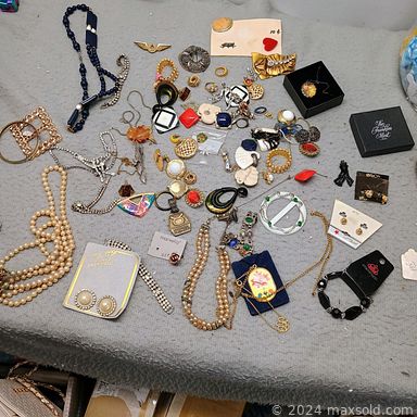 Auction 106078 (1 of 4)