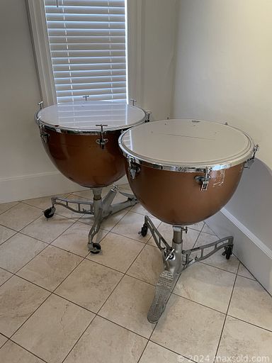 MaxSold Auction: This online auction features snuff bottles, cloisonne vases, mini teapots, lidded jade vase, Robert Bateman print, terra cotta tea set, vintage sewing machines, Balinese demon mask, coins, Kamaka ukulele, Royal Doulton figurines, Wedgwood dishes, vintage books, Royal Crown Derby Mikado, Collector plates, Silver-plated items, professional tympani, Victorian davenport, Trudy Doyle original paintings, art glass, Grandfather clock and much more!