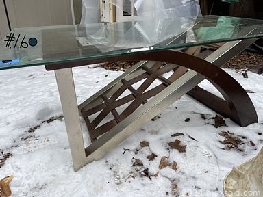 MaxSold Auction: This online auction features area rugs, men’s shoes, telescope, microscope, video game console, storage totes, power & hand tools, comics, puzzles, camping gear, collector plates, small kitchen appliances, kids\' books, toys, scooter, stamps, coins, banknotes, yarn, pet products, and much, much, more!!!