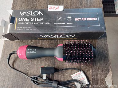 MaxSold Auction: This online auction features jeans, electronics such as gaming headset, printing pen, hand warmers, projector, security camera, earbuds, earmuffs, smart watches, eye massagers and much more!