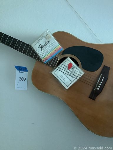 MaxSold Auction: This online auction features pet products, electric recliners, TV, games, live plants, small kitchen appliances, art glass, wooden carvings, art books, teacup/saucer sets, Lladro statues, area rugs, stained glass art, men’s & women’s shoes & clothing, guitar, puzzles, office supplies, printer, yard tools, patio furniture, garden art, generator, power & hand tools, and much more!